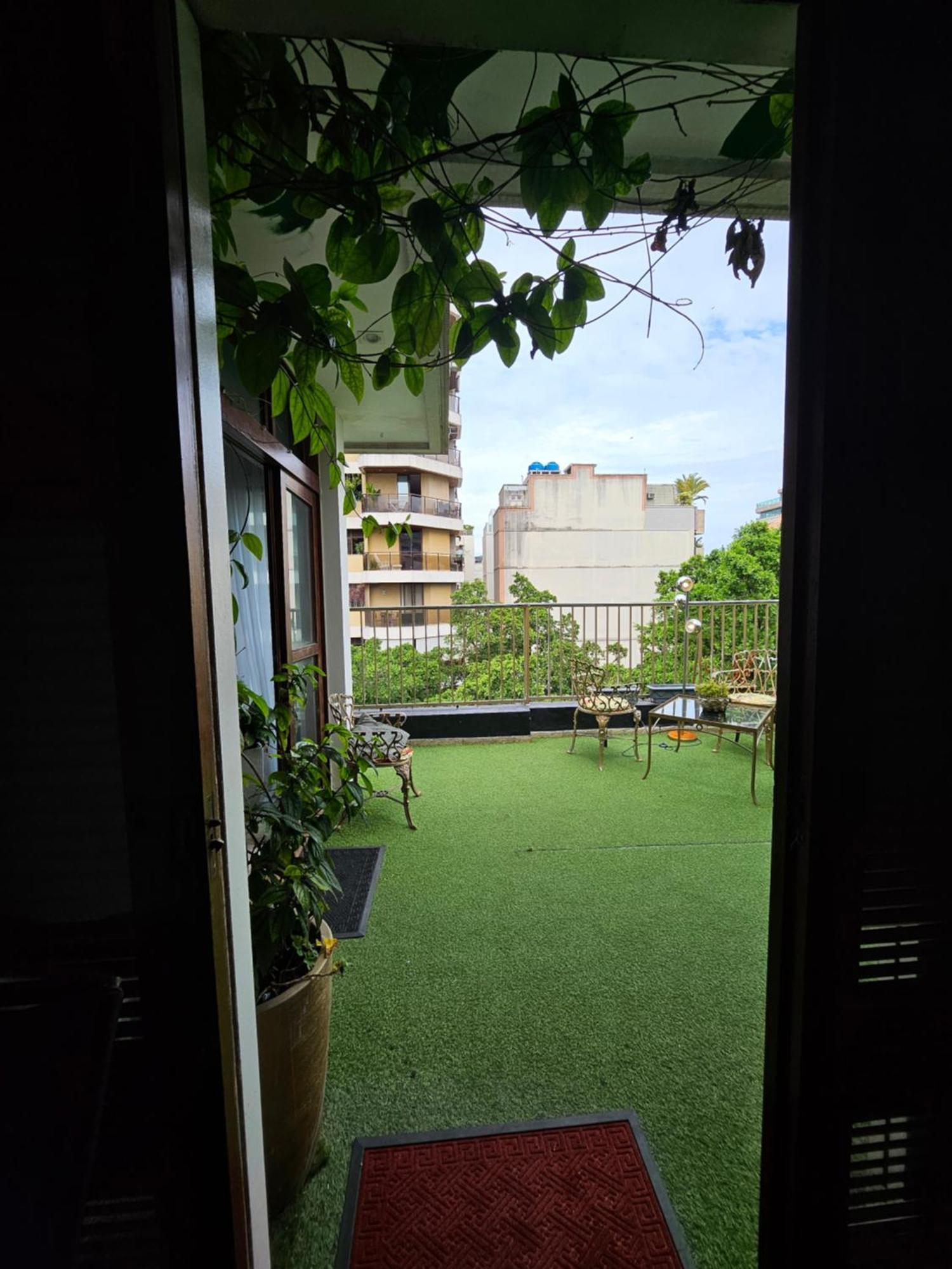charmosa cobertura em Ipanema na quadra da praia de quarto, sala, terraço e sauna Rio de Janeiro Extérieur photo